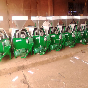 Machine de fabrication d'Attiéké électronique